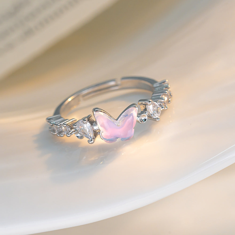 8b716a5f-9963-48cd-8faf-cab8ad03378a